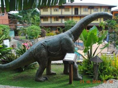 Flushing Meadows Resort