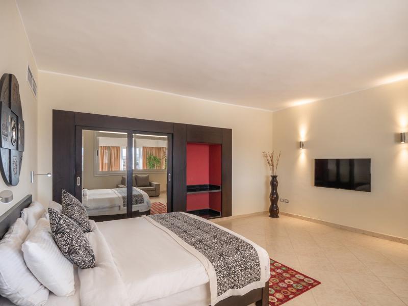 Fort Arabesque Resort, Spa & Villas