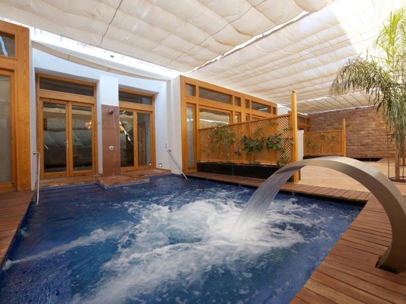 Fort Arabesque Resort, Spa & Villas