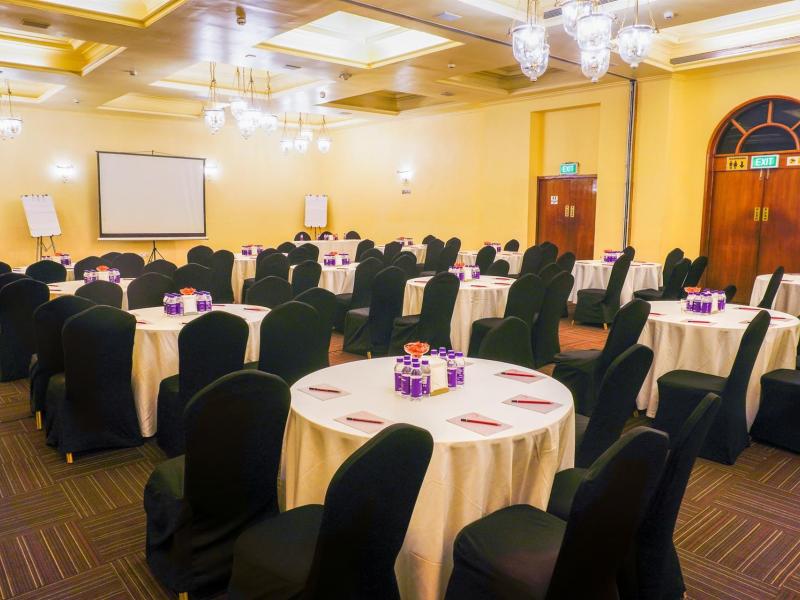 Acron Candolim Regina