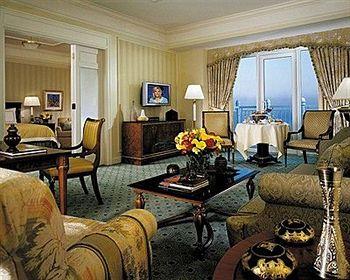 Four Seasons Hotel Doha