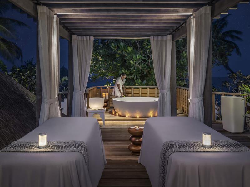 Four Seasons Resort Maldives at Kuda Huraa