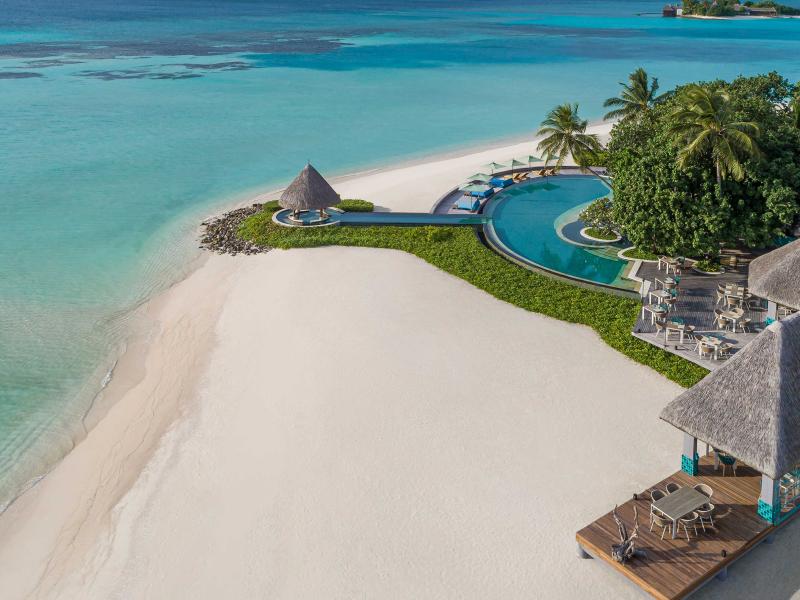 Four Seasons Resort Maldives at Kuda Huraa