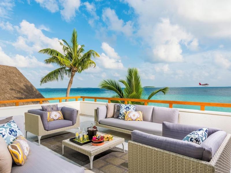 Four Seasons Resort Maldives at Landaa Giraavaru