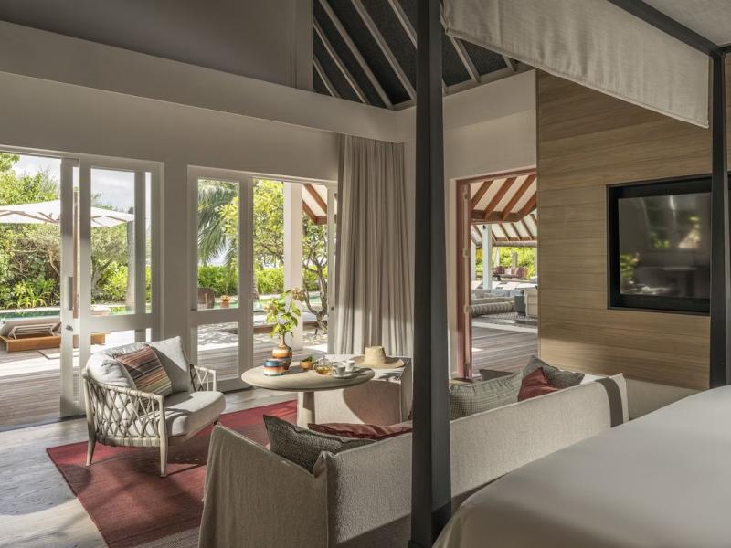 Four Seasons Resort Maldives at Landaa Giraavaru