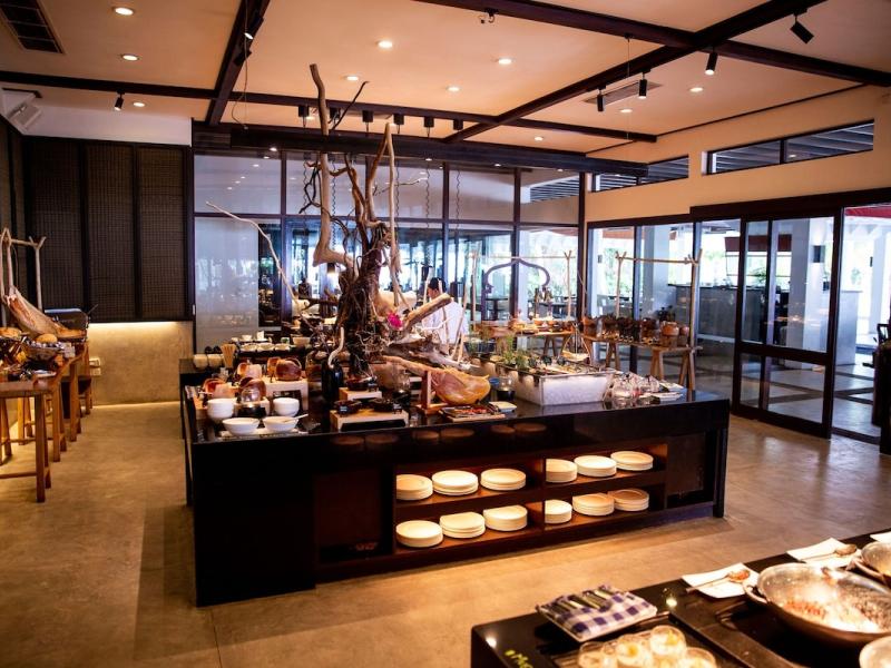 Four Seasons Resort Maldives at Landaa Giraavaru