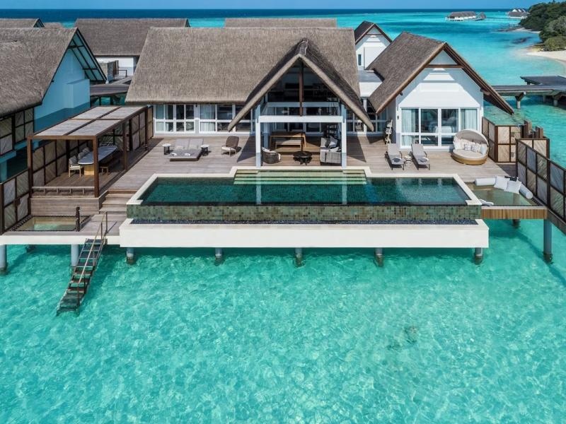 Four Seasons Resort Maldives at Landaa Giraavaru