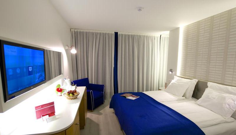 Four Views Monumental