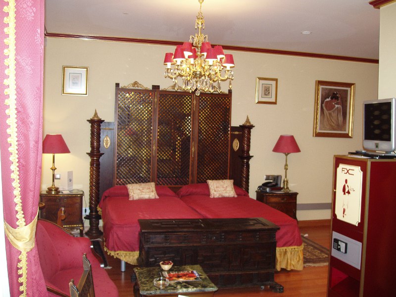 Foxa Tres Cantos Suites & Resort