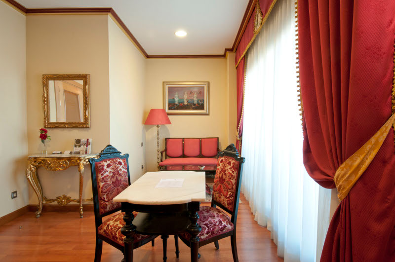 Foxa Tres Cantos Suites & Resort