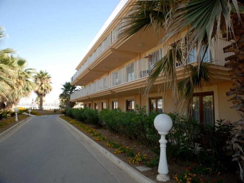Dioscuri Bay Palace