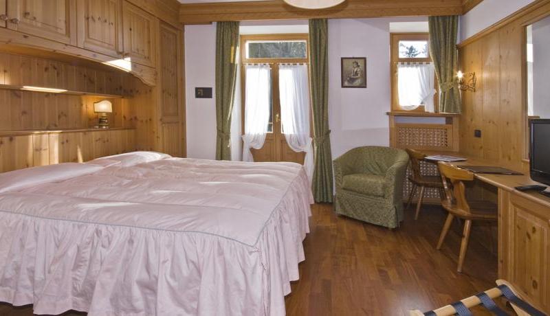 Franceschi Park Hotel