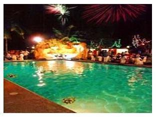 Alona Kew White Beach Resort