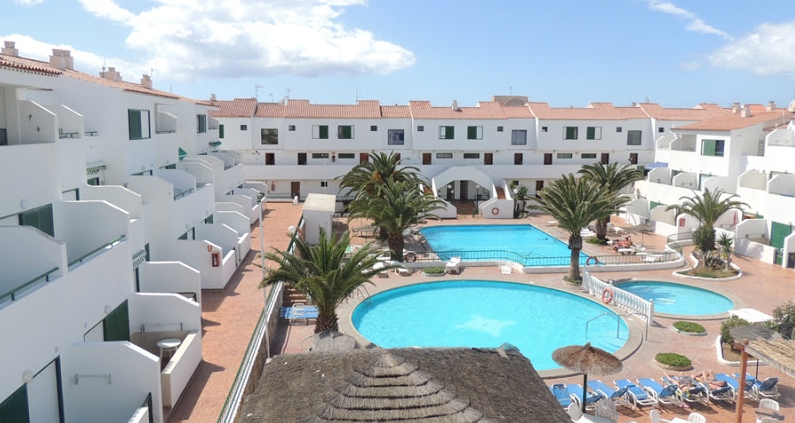 Apartamentos Alondras Park