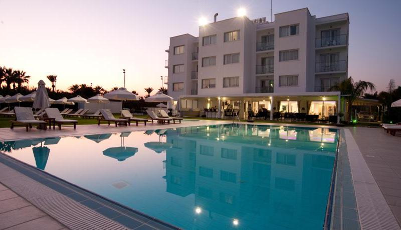 Frixos Suites Hotel Apartments