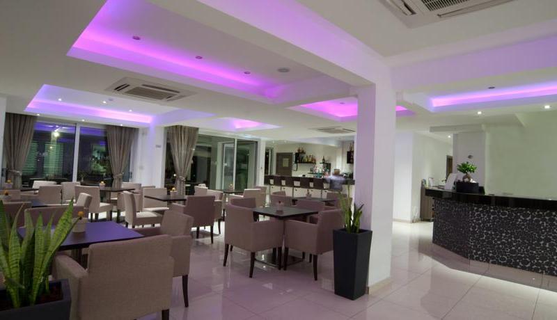 Frixos Suites Hotel Apartments