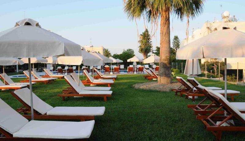 Frixos Suites Hotel Apartments