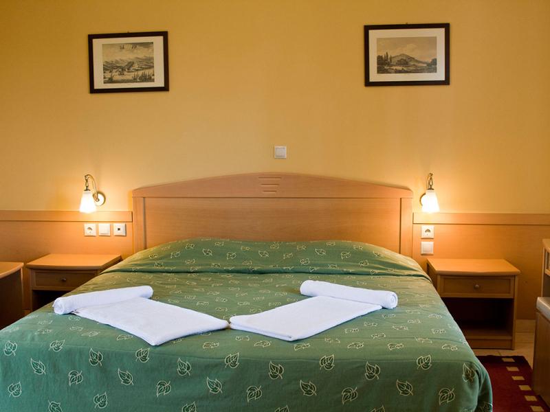 Alonia Studios & Maisonettes