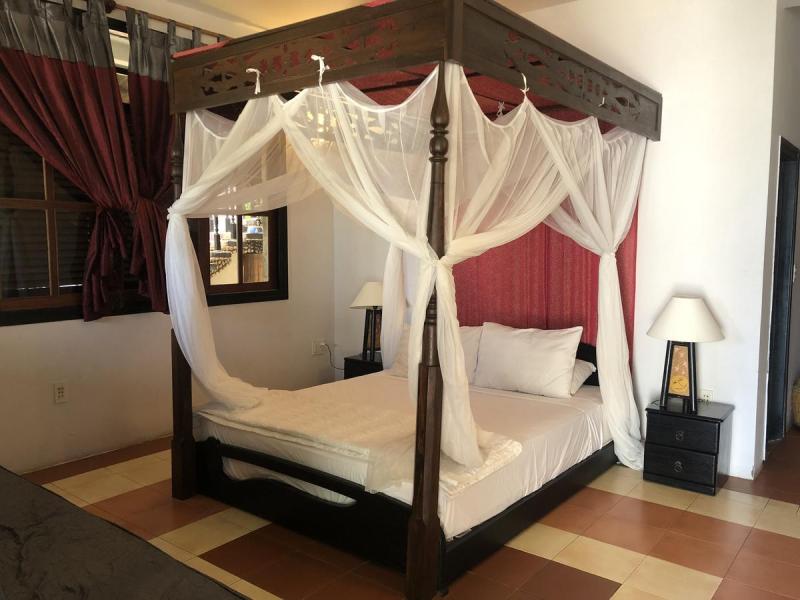 Full Moon Beach Resort