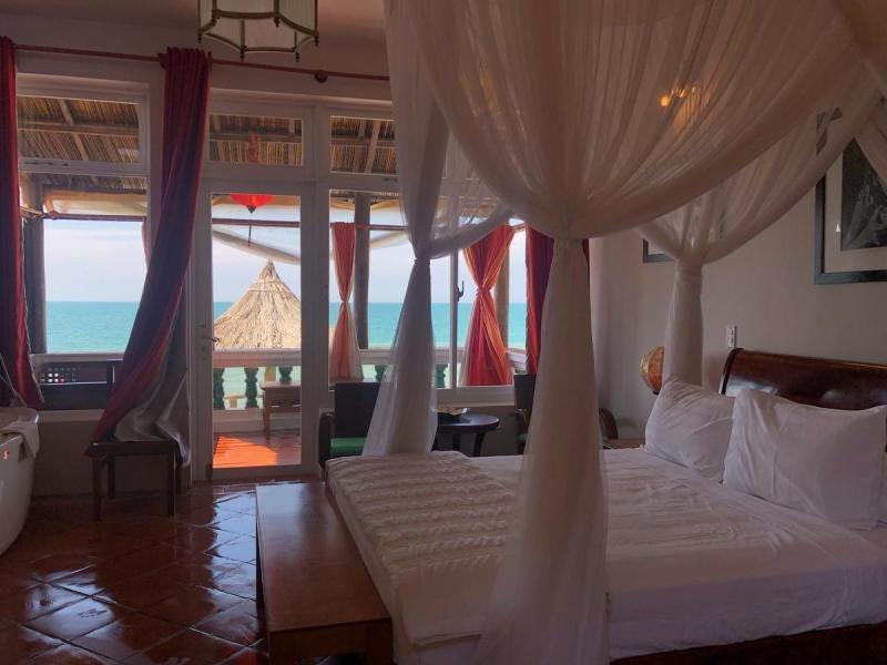 Full Moon Beach Resort