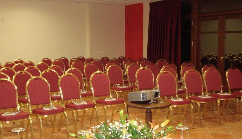 Alpen House Hotel & Suites