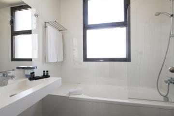 Отель 4 Barcelona Испания, Барселона, фото 19