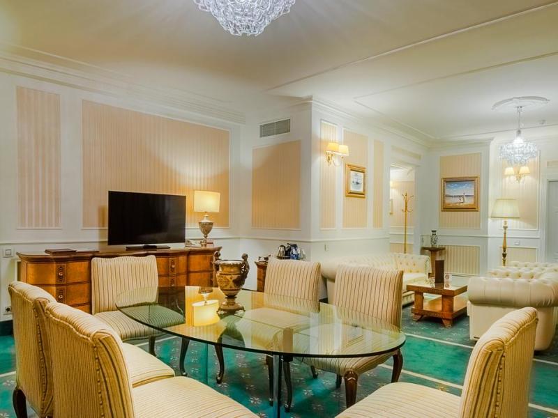 Georgia Palace Hotel & Spa