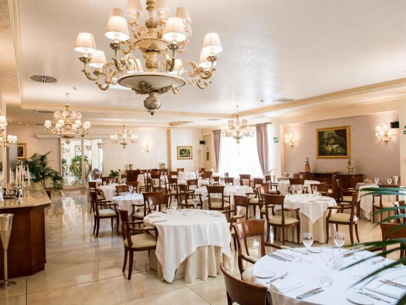 Diamond Hotel & Resort Naxos