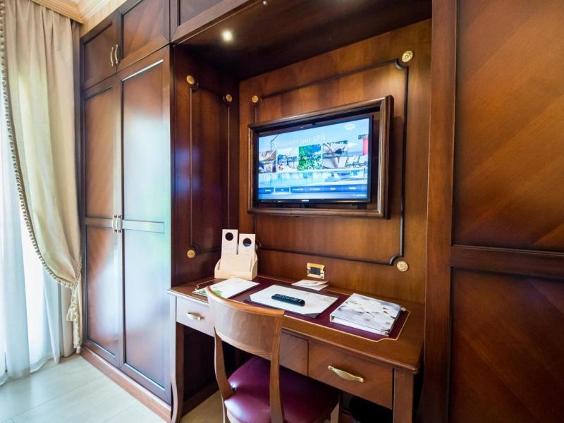 Diamond Hotel & Resort Naxos