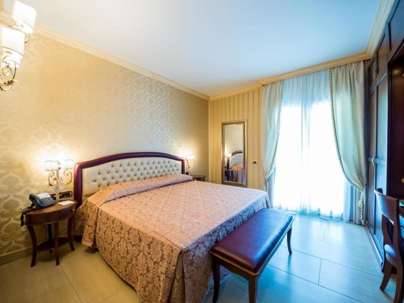 Diamond Hotel & Resort Naxos