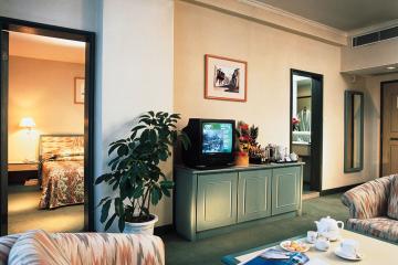Отель Mercure Dalian City Center Китай, Далянь, фото 13