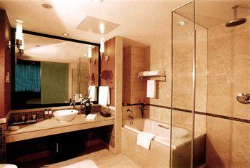 Отель Mercure Dalian City Center Китай, Далянь, фото 15
