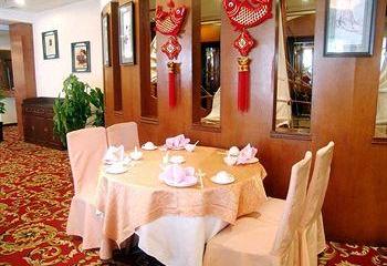 Отель Mercure Dalian City Center Китай, Далянь, фото 24