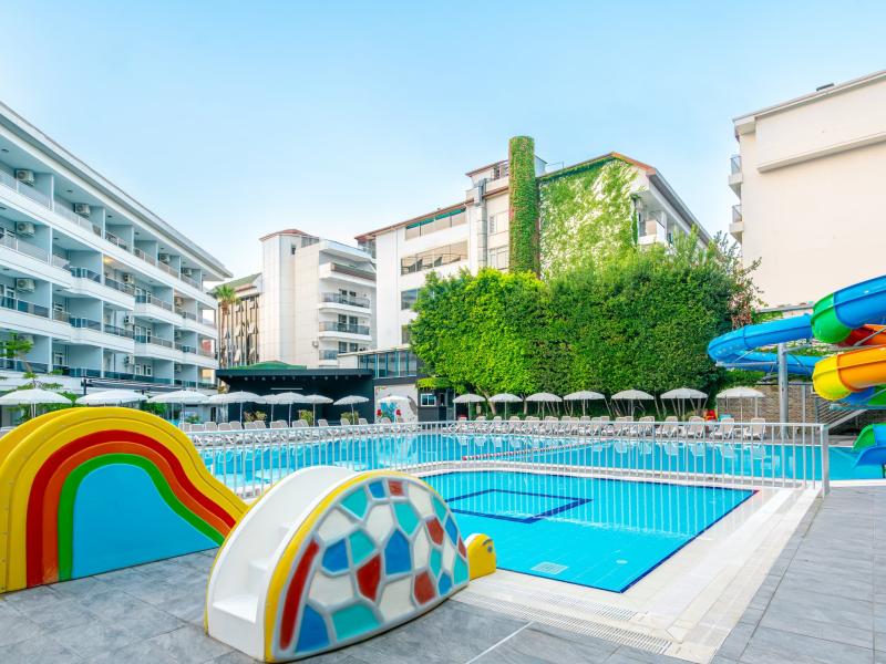 Avena Resort & Spa Hotel