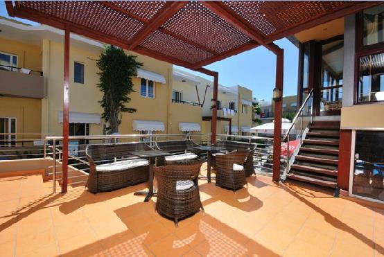 Golden Bay Hotel – Bungalows