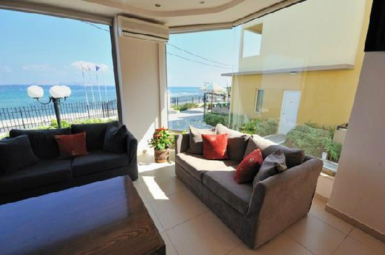 Golden Bay Hotel – Bungalows