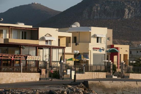 Golden Bay Hotel – Bungalows