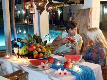 Golden Bay Studios & Apartments