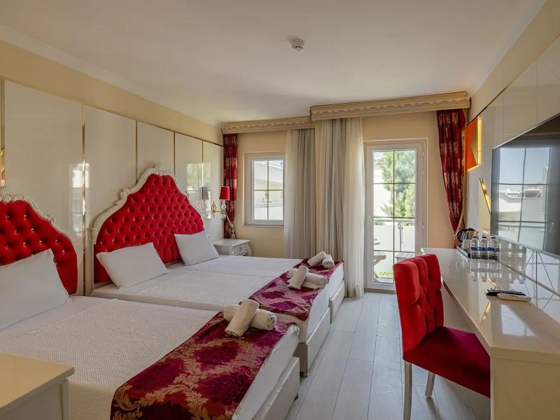 Golden Beach Resort & Spa