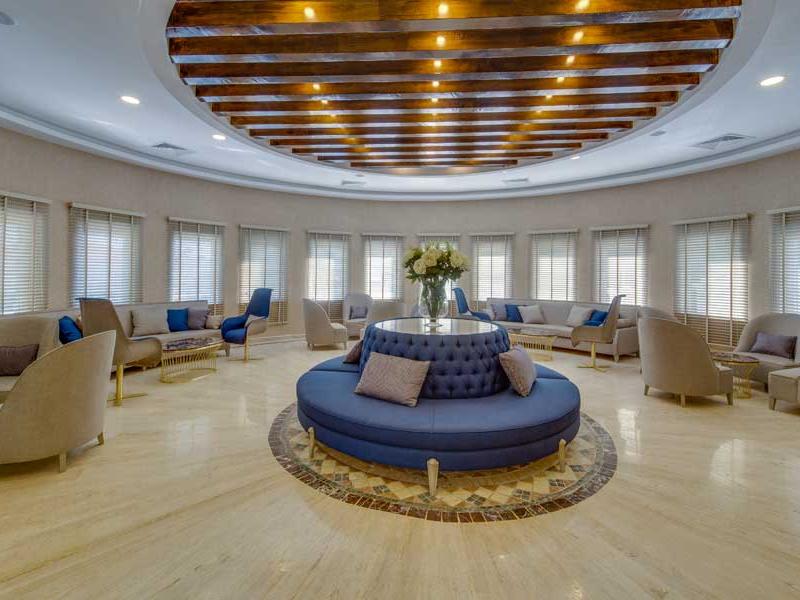 Golden Beach Resort & Spa