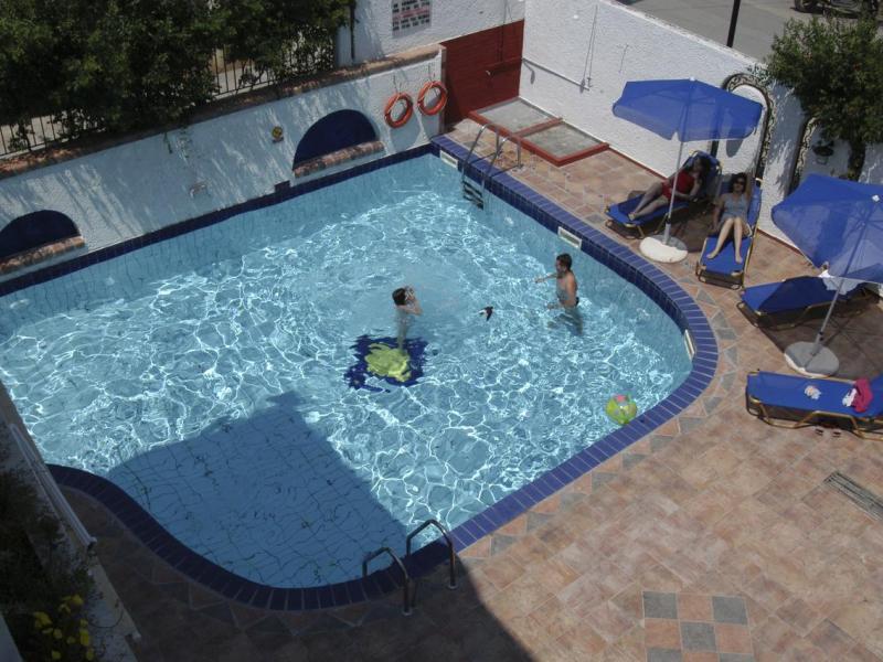 Golden Beach Hotel