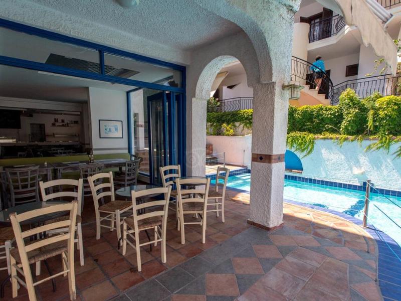 Golden Beach Hotel