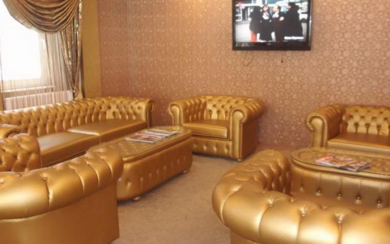 Golden Boutique