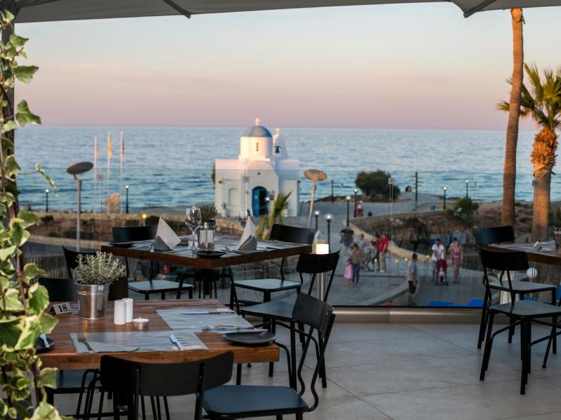 Golden Coast Beach Hotel