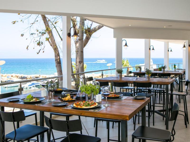 Golden Coast Beach Hotel