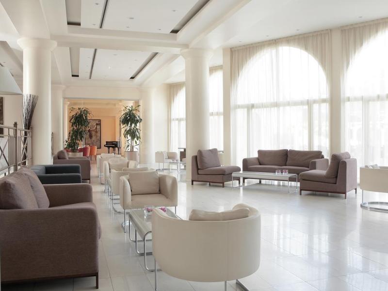 Golden Coast Beach Hotel