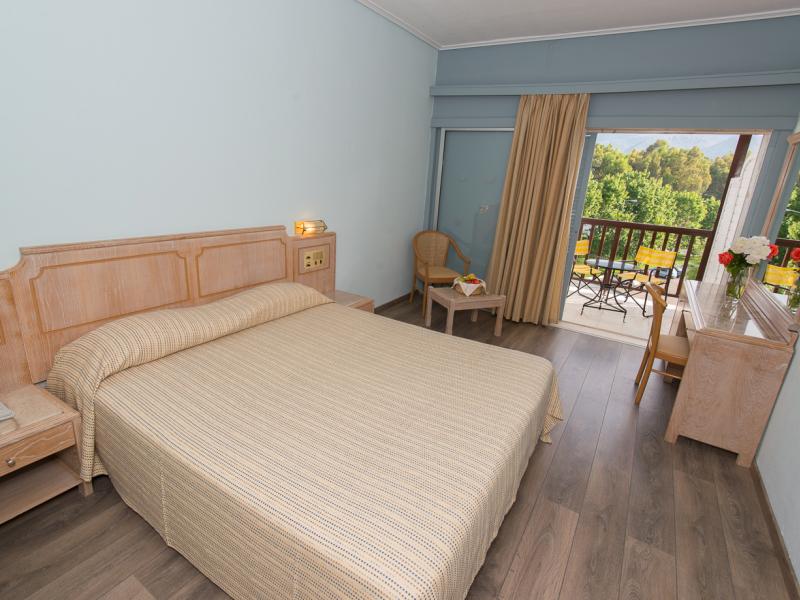 Golden Coast Hotel & Bungalows