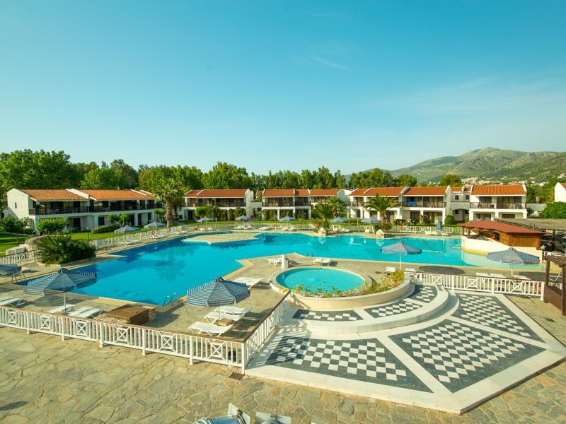 Golden Coast Hotel & Bungalows