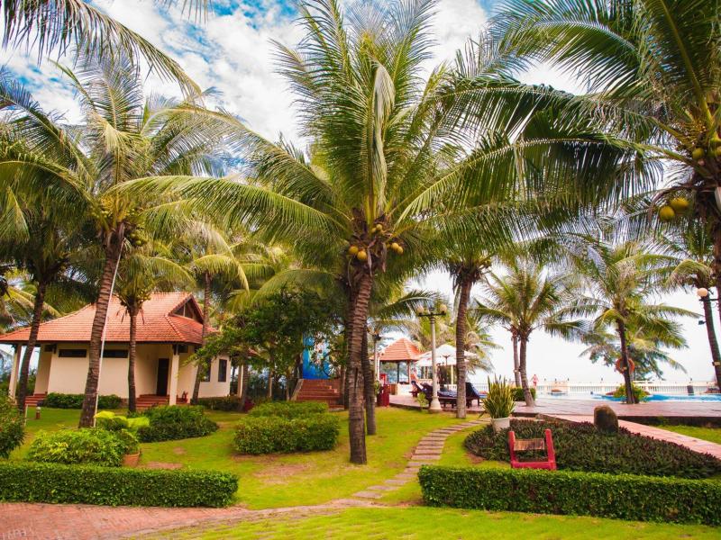 Golden Coast Resort & Spa