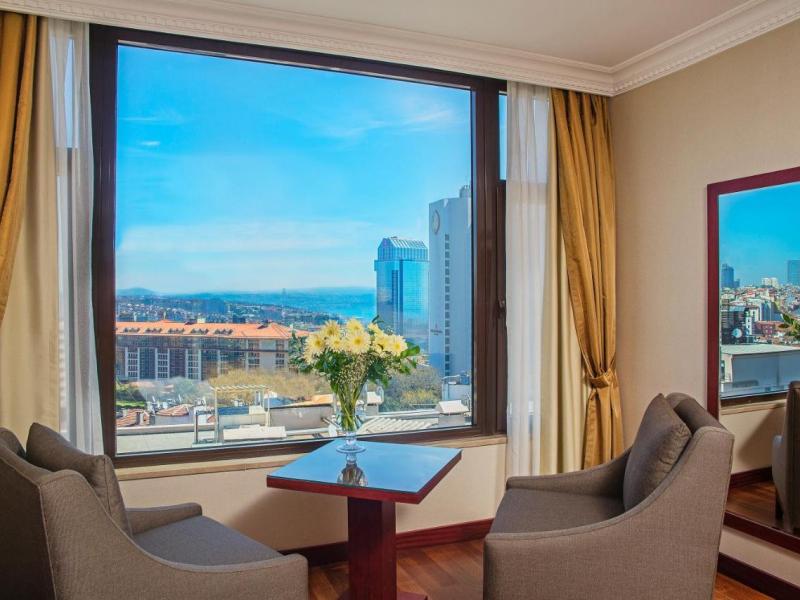Nova Plaza Orion Hotel